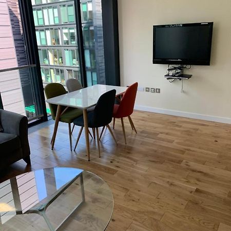 אדינבורו Quartermile 1 Bedroom Apartment - With Free Parking Included מראה חיצוני תמונה